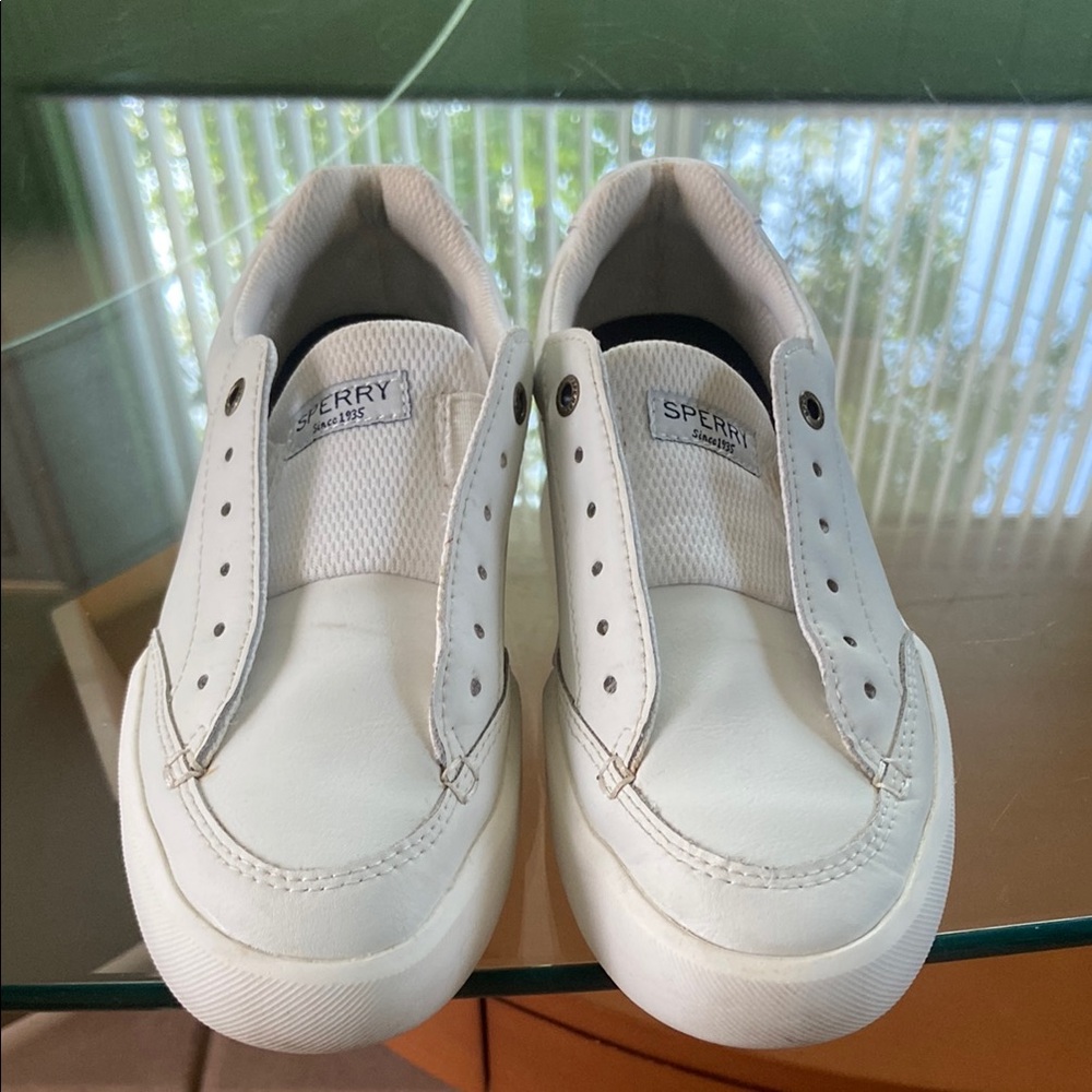 Sperry lightweight shoes